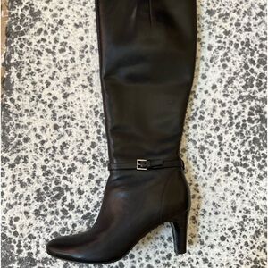 Elegant Black Knee-High Women's Boots